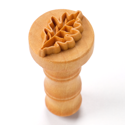 MKM Oak Leaf 2.5cm wood stamp